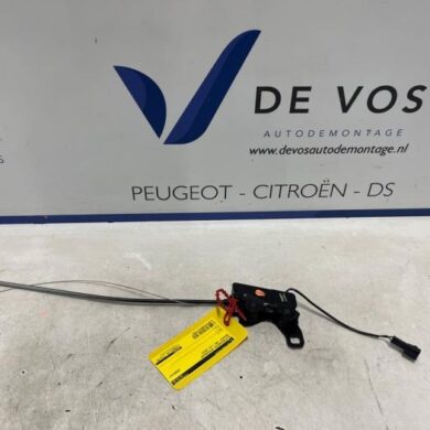 Peugeot 308 1.6 VTI 16V Tailgate lock mechanism 2010 8484AT