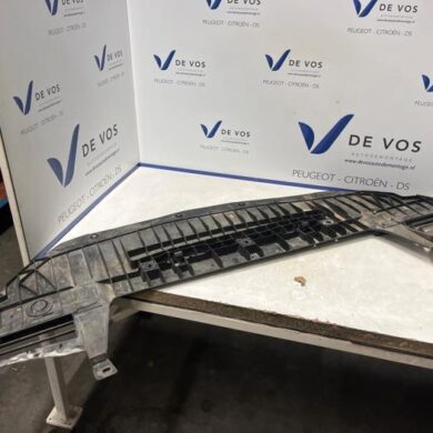 Peugeot 508 1.6 16V THP 165 Bash plate 2020 9813392080