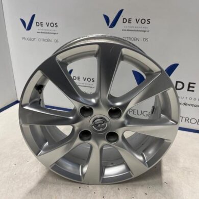 Opel Corsa 1.2 12V 75 Wheel 2022 9832274480