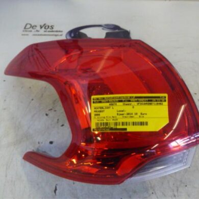 Peugeot 2008 1.2 Vti 12V PureTech 82 Achterlicht links 2014 9678074280