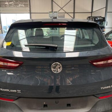 Opel Grandland X 1.6 CDTi 120 Achterklep 2018 YP00024780