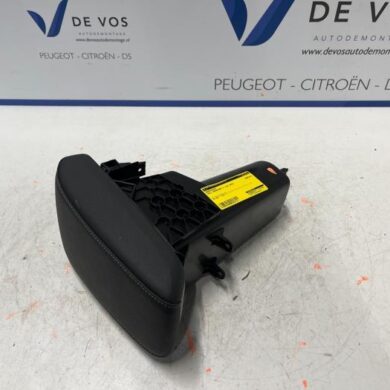 Opel Grandland X  Armleuning 2023 YP000570YX