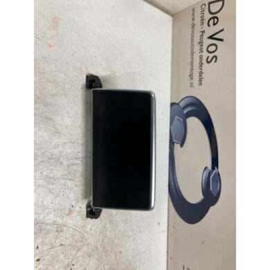 Peugeot 3008 1.2 12V e-THP PureTech 130 Display Interieur HNS 2018 9828418380-9830424280