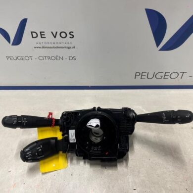 Citroen C3 1.2 12V e-THP PureTech 110 Steering column stalk 2019 98312543ZD