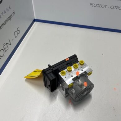 Opel Corsa 1.2 12V 75 ABS Pomp HMH 2022 1673650280-1682605280-9846124480