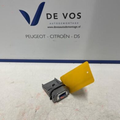 Citroen C3 Aircross 1.2 e-THP PureTech 110 Camera voorzijde 2022 1640246280-9842737880