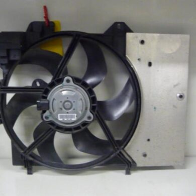 Citroen DS3 1.6 VTi 120 16V Cooling fan housing 2012 1253P9