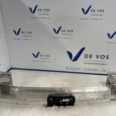 Peugeot 5008  Front bumper frame 2022 9824513780