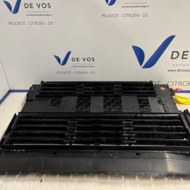 Peugeot 5008  Air funnel 2022 9817002880-9855653580