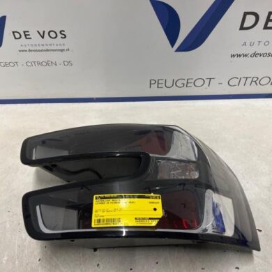 Citroen C4 Picasso 1.2 12V PureTech 130 Taillight, right 2022 9678271380