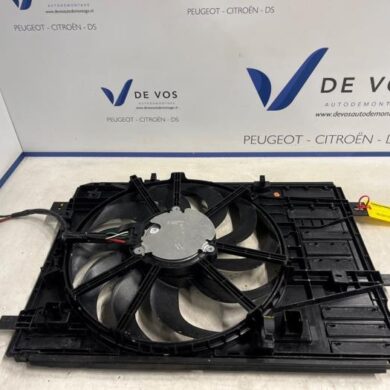 Peugeot 5008  Cooling fan housing 2022 9836055280