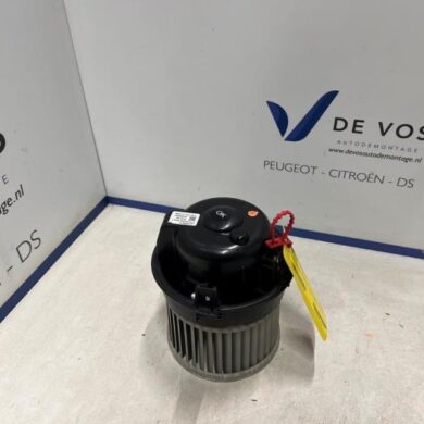 Opel Corsa 1.2 Turbo 12V 100 Kachel Ventilatiemotor 2021 9840566280