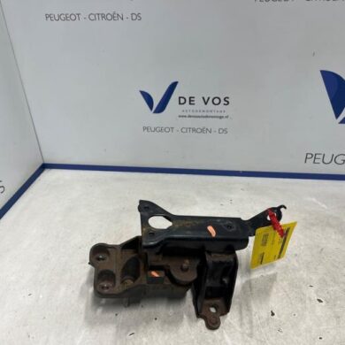 Peugeot 107 1.0 12V Versnellingsbak Steun 2013 1813E2