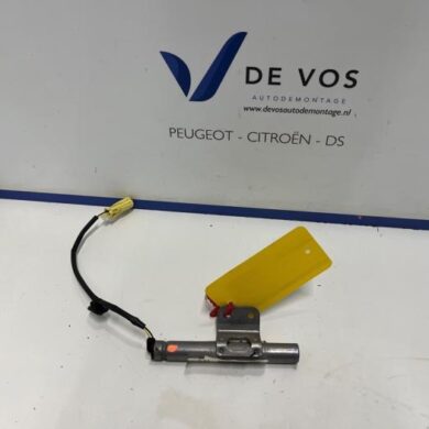 Peugeot 408 1.2 Hybrid 136 Bonnet Hinge 2023 9830981480