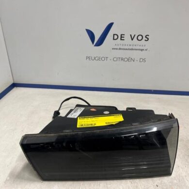 Peugeot 508 1.6 16V Hybrid 225 Achterlicht rechts 2022 9813508180