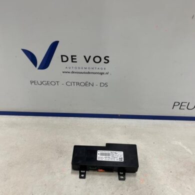 Peugeot 2008 1.2 VTi 12V PureTech 130 Telefoon interface 2021 9839316980-9847654980