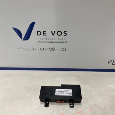 Opel Grandland X 1.2 Turbo 12V Telefoon interface 2019 9831611580-9847654980