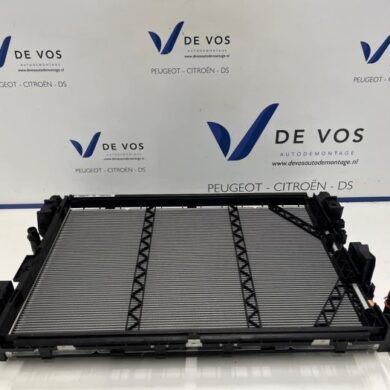 Peugeot 308 e-308 54 kWh Radiateur ZK02 2023 9851156680