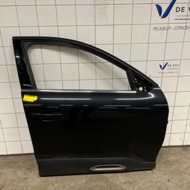 Citroen C4 1.2 PureTech 130 12V Front door 4-door, right 2021 9834272880-9835013280