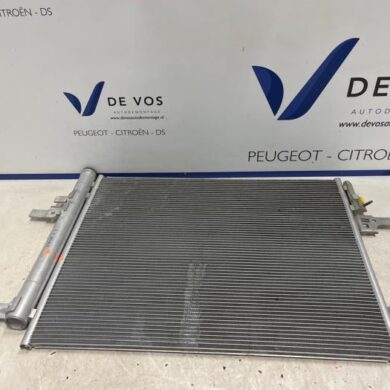 Peugeot 5008  Air conditioning radiator HN09 2022 9836551180