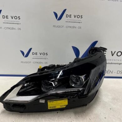 Peugeot 5008  Koplamp links 2022 1675812480-1698658980-9832630680