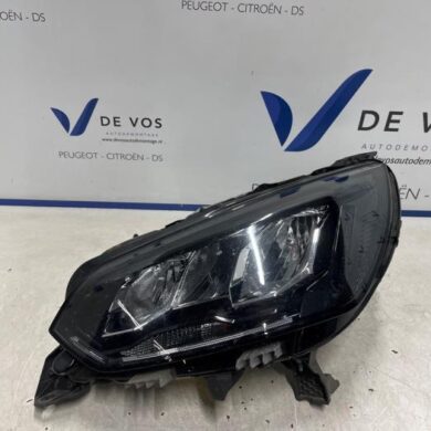 Peugeot 2008 1.2 VTi 12V PureTech 130 Koplamp links 2021 9833036380