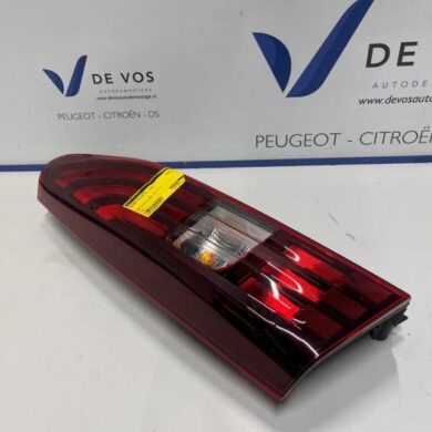 Peugeot Rifter e-Rifter Achterlicht links 2024 9819427380