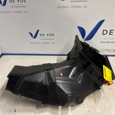 Peugeot 5008  Air funnel 2022 9836834080