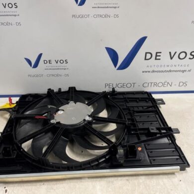 Peugeot 308 1.2 PureTech Hybrid 136 Cooling fan housing 2022 9836055280