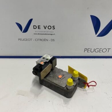 Peugeot Rifter e-Rifter Heat exchanger ZK02 2024 9838667680