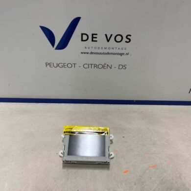 Peugeot 508 1.6 BlueHDI Interior display BHX-BH01 2017 9814039880-1623902880-1623902780