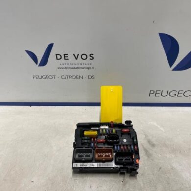 Citroen DS3 1.6 16V VTi 120 Fuse box 2013 6500HV-9667199680