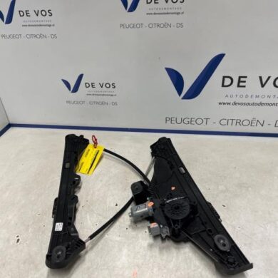 Peugeot 2008 1.2 VTi 12V PureTech 130 Ruitmechaniek 4Deurs links-voor 2021 9828130780
