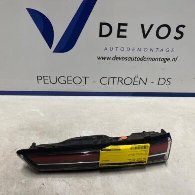 Opel Mokka 1.2 Turbo 12V Taillight, right 2022 9833944580
