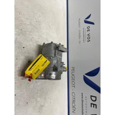 Peugeot 508 1.6 16V Hybrid 225 Air conditioning pump 5G06 2022 9840203080-9847930480