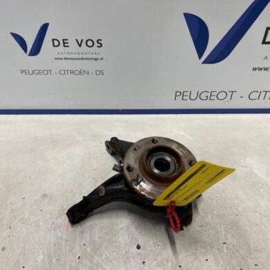 Peugeot 2008 1.2 VTi 12V PureTech 130 Knuckle, front right 2024 9826532380