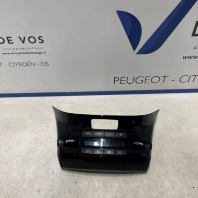 Peugeot 2008 1.2 Vti 12V PureTech 82 Kachel Bedieningspaneel 2017 96722471XU-9819570680