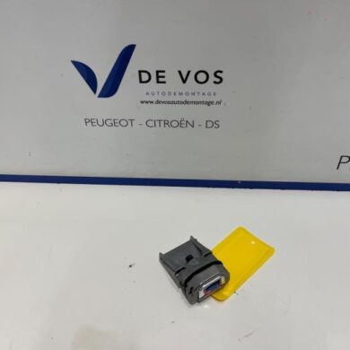 Peugeot Rifter e-Rifter Camera voorzijde 2024 9855566280-1694576780