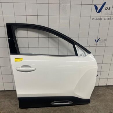 Citroen C4 1.2 Hybrid 136 Front door 4-door, right 2024 9835013280