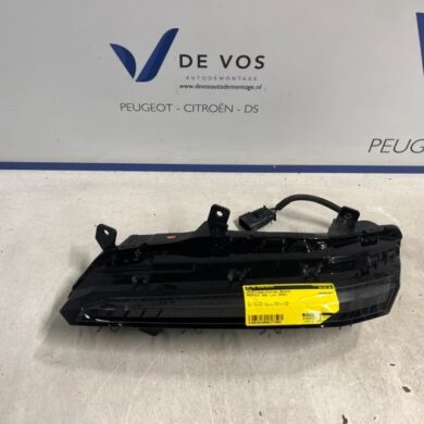 Peugeot 308 1.2 PureTech Hybrid 136 Daytime running light, right 2022 9835230880