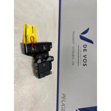 Peugeot 2008 1.2 VTi 12V PureTech 130 ACC sensor (distance) 2024 9855778480-6502353380