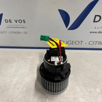 Peugeot 508 1.6 16V Hybrid 225 Heating and ventilation fan motor 2022 1610497180