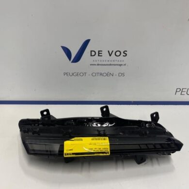 Peugeot 308 e-308 54 kWh Dagrijverlichting links 2023 9835230980