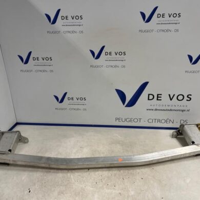Peugeot 5008  Front bumper frame 2022 9822100180