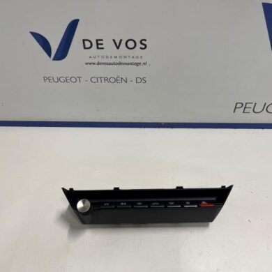 Peugeot 308 e-308 54 kWh Kachel Bedieningspaneel 2023 98350200ZD