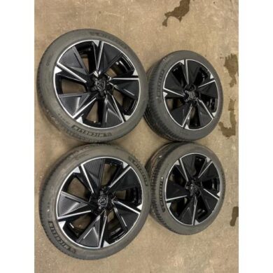 Peugeot 308 e-308 54 kWh Velgen set + banden 2023 9849555880