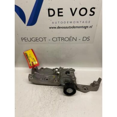 Citroen C6 2.2 HdiF 16V Dynamosteun boven 4HT 2006 5706L4