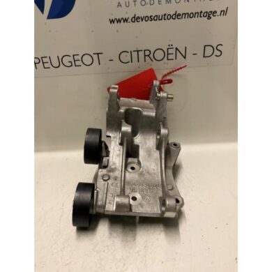 Peugeot 607 2.2 HDi 16V FAP Dynamosteun boven 4HX 2004 5706E8