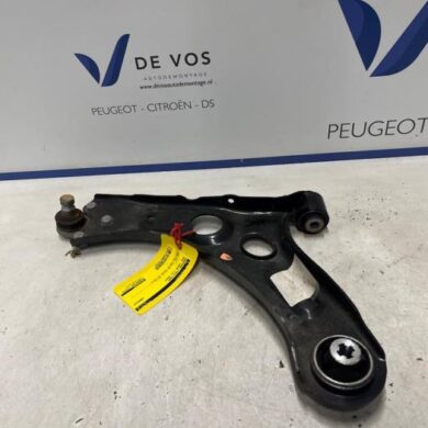 Opel Corsa 1.2 Turbo 12V 130 Draagarm links-voor 2024 9831626480-9857903080