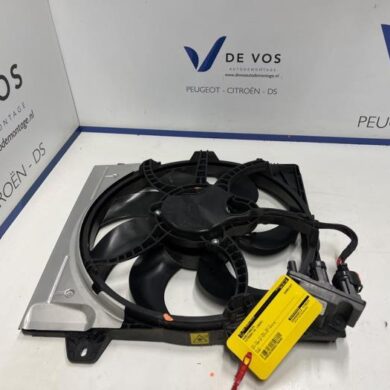 Citroen C4 1.2 Hybrid 136 Cooling fan housing 2024 9839344280
